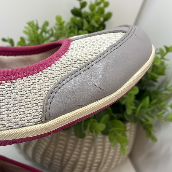 EUC Vionic Ailie White Mary Jane Athletic shoes size9 pink gray white - Picture 6 of 13